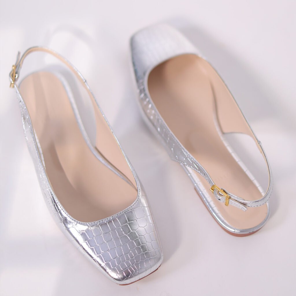 Lucanda Metallic Flats