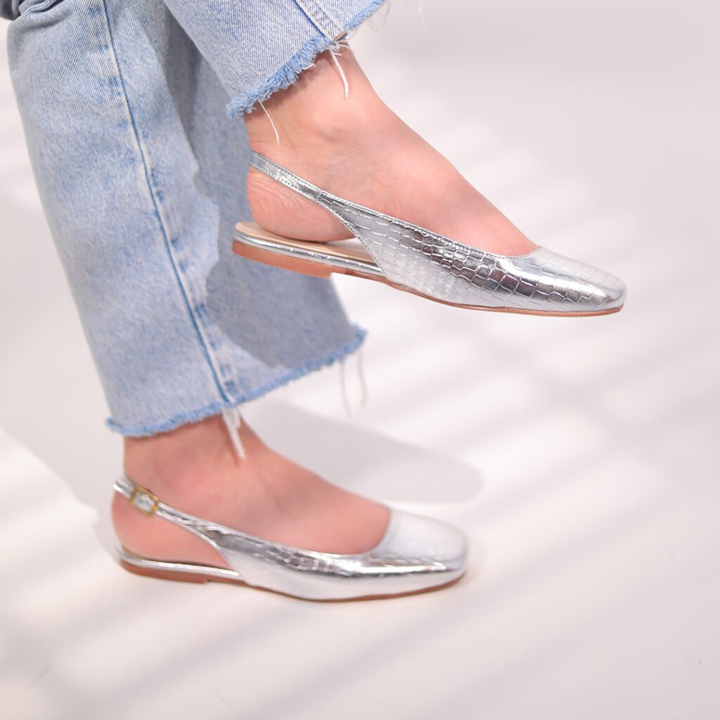 Lucanda Metallic Flats