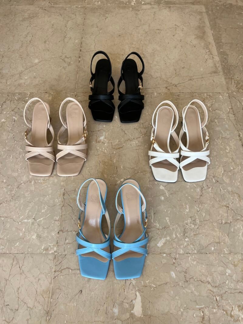 Rolly sandals