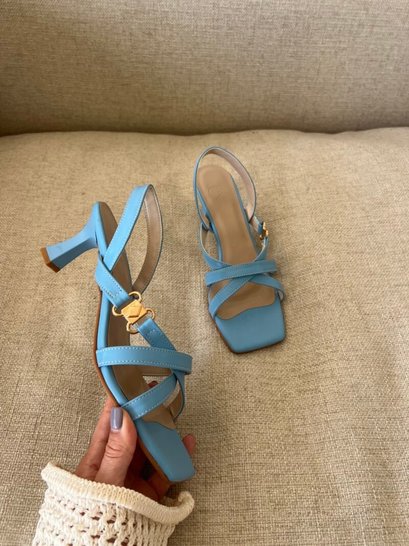 Rolly sandals