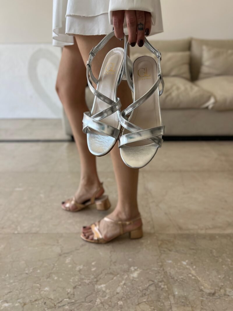011 Sandals
