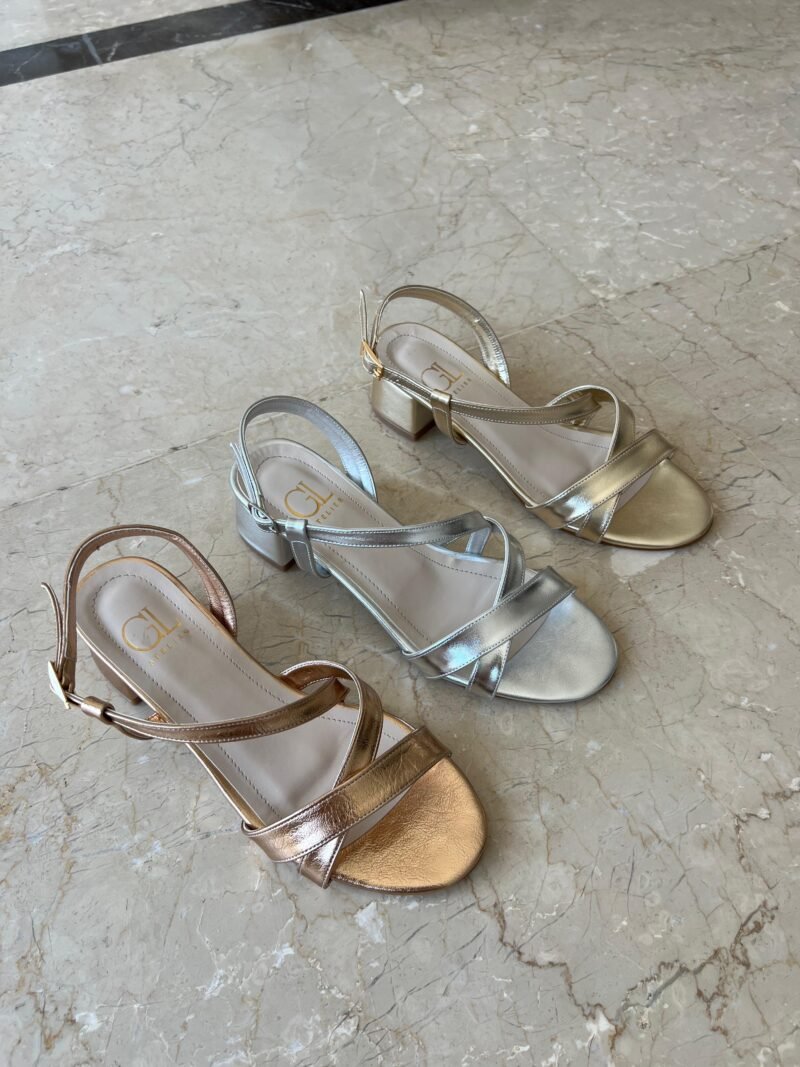 011 Sandals