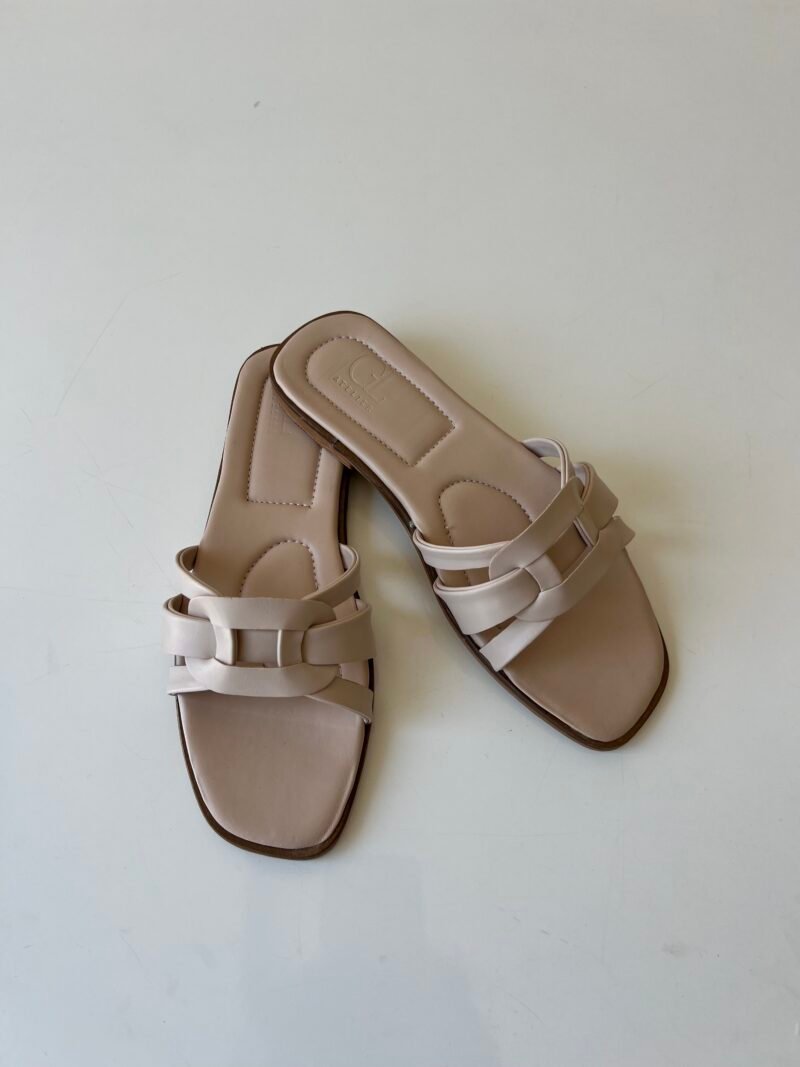 Alba Flats 01