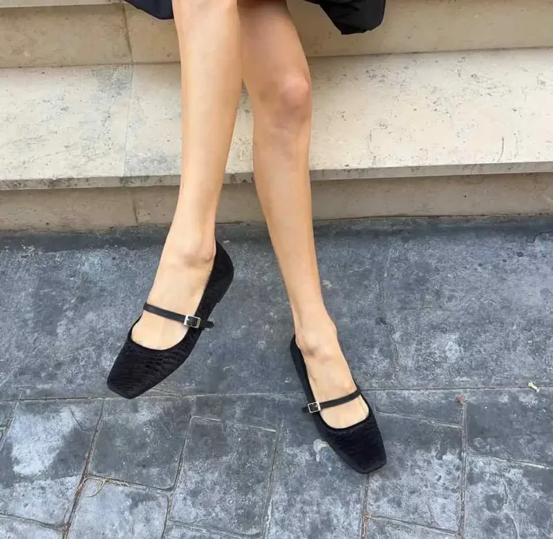 compressed_photo_5769533838097845393_y La’per Mary Jane Flats