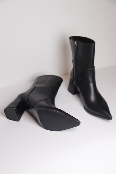 photo_2025-11-04_11-33-29 Marot Ankle Boots