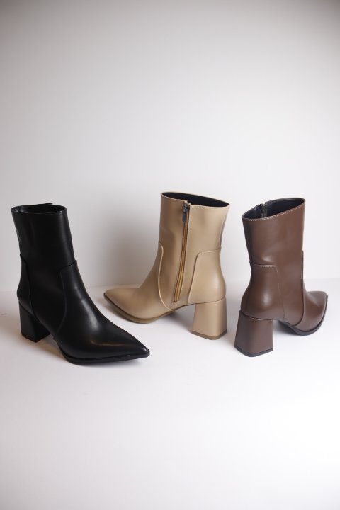 photo_2025-11-04_11-34-04 Marot Ankle Boots