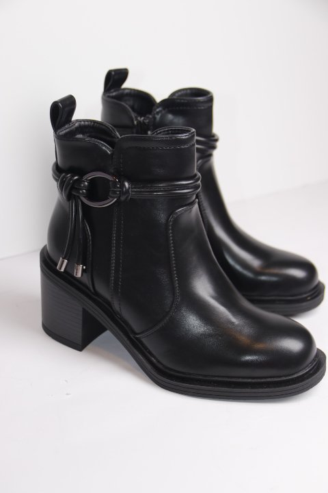Fabia Ankle Boots