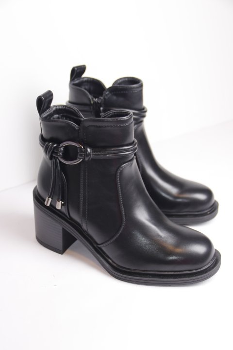 Fabia Ankle Boots